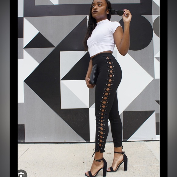 Naked wardrobe black tight with tie up - Picture 2 of 5